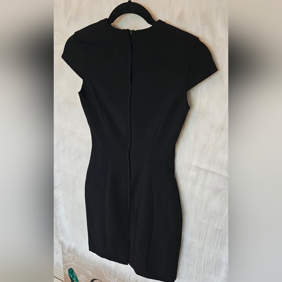 H&M Classic Black Cap Sleeve Mini Dress - Picture 5 of 7